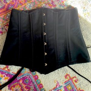 Black corset steel bonded